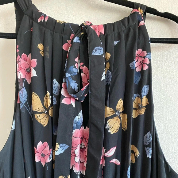 Torrid Maxi Dress, size 0X - Picture 5 of 5